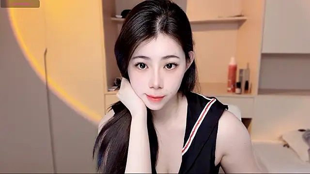 Snapshot of Tangerine-en chatting on 11, 5, 2026 Tangerine-en online show from 11, 5, 2026