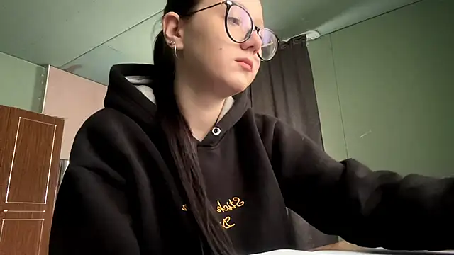 AdelleBaggenstoss online show from 1, 5, 2026