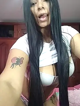 Snapshot of Gisselle-_ chatting on 20, 7, 2026 Gisselle- online show from 20, 7, 2026