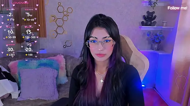 mia smoke  online show from 10, 6, 2026