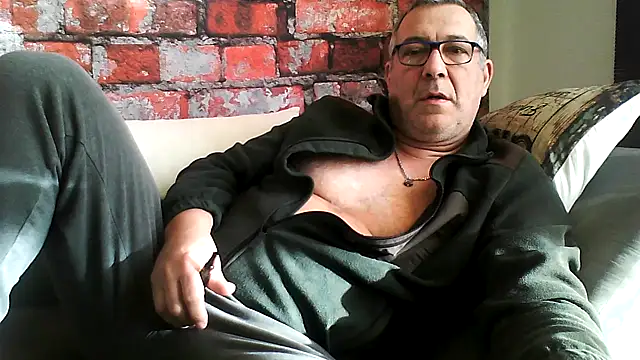 Snapshot of Soloyan chatting on 4, 2, 2026 Soloyan online show from 4, 2, 2026