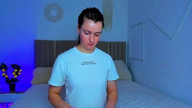 Cutie blushh online show from 27, 5, 2026