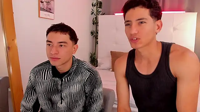Snapshot of Alejo-and-Thiago chatting on 10, 6, 2026 Alejo-and-Thiago online show from 10, 6, 2026