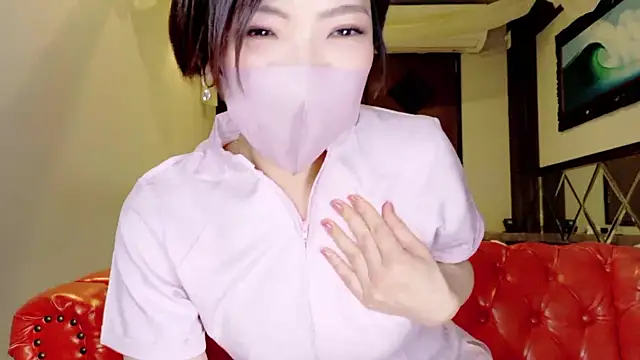 Naomi 00122 online show from 7, 6, 2026