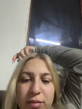 Snapshot of AmandaSnack chatting on 10, 5, 2026 AmandaSnack online show from 10, 5, 2026