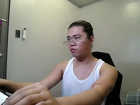 Snapshot of Yumekofear chatting on 8, 5, 2026 Yumekofear online show from 8, 5, 2026