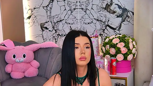 DaisyAmour online show from 18, 6, 2026