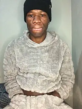 Snapshot of thandolezwe1 chatting on 1, 7, 2026 thandolezwe1 online show from 1, 7, 2026