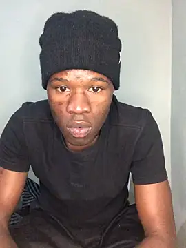 Snapshot of thandolezwe1 chatting on 2, 7, 2026 thandolezwe1 online show from 2, 7, 2026