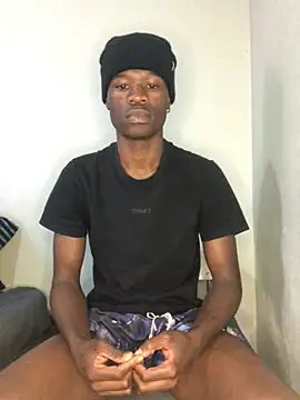 Snapshot of thandolezwe1 chatting on 3, 7, 2026 thandolezwe1 online show from 3, 7, 2026