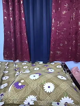 Snapshot of Menaxi_Baby7 chatting on 24, 6, 2026 Menaxi Baby7 online show from 24, 6, 2026