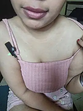 Snapshot of Hot-CouplesX chatting on 1, 8, 2026 Hot-CouplesX online show from 1, 8, 2026