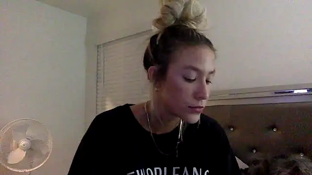 Snapshot of Misss_alyssaaa chatting on 8, 5, 2026 Misss alyssaaa online show from 8, 5, 2026