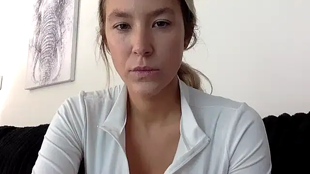 Snapshot of Misss_alyssaaa chatting on 19, 5, 2026 Misss alyssaaa online show from 19, 5, 2026