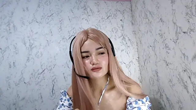 CarlettaAsselin online show from 4, 5, 2026