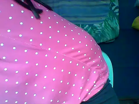 Snapshot of MommyKaye30 chatting on 10, 5, 2026 MommyKaye30 online show from 10, 5, 2026