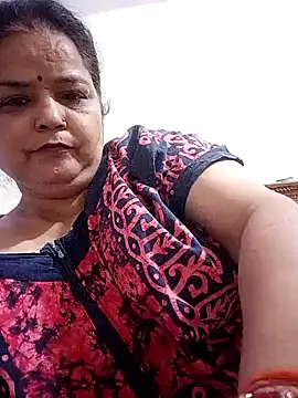 Hot-Mallika2 online show from 5, 5, 2026