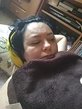 EmmaEmmy40 online show from 26, 6, 2026