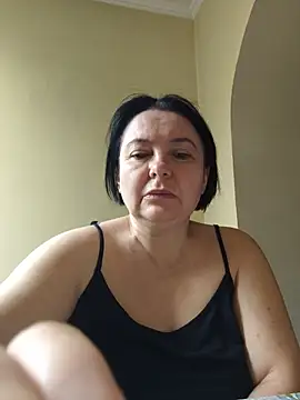 EmmaEmmy40 online show from 5, 7, 2026