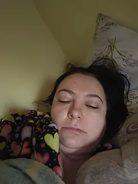 EmmaEmmy40 online show from 10, 7, 2026