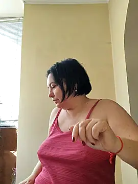 EmmaEmmy40 online show from 26, 7, 2026