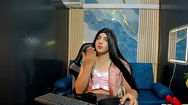 Gaby Gil  online show from 8, 6, 2026