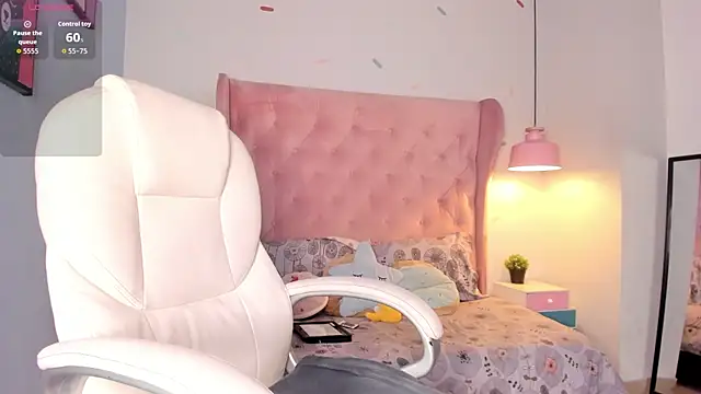 Scarlet Big boobs online show from 20, 6, 2026