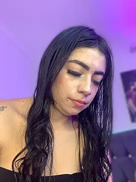 lunacruz  online show from 5, 5, 2026