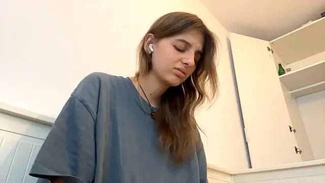 Snapshot of ActaedCottage chatting on 7, 6, 2026 ActaedCottage online show from 7, 6, 2026