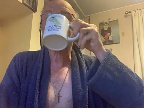 Snapshot of Moonraker64 chatting on 1, 6, 2026 Moonraker64 online show from 1, 6, 2026