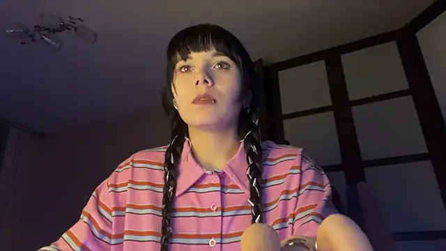gothicq online show from 25, 5, 2026
