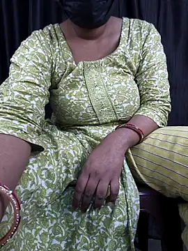 Indianaayra online show from 10, 5, 2026
