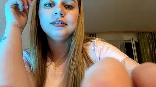 Melarose85 online show from 4, 5, 2026