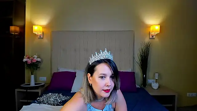 Nikki Mi1k online show from 13, 7, 2026