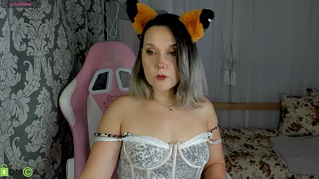 Nikki Mi1k online show from 28, 7, 2026