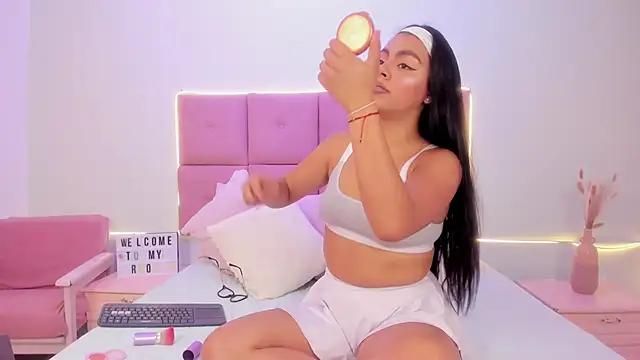Hilaryportman149 online show from 5, 6, 2026
