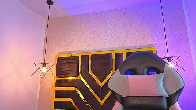 Ey Im simone  online show from 23, 7, 2026