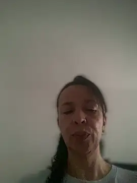 Soy Camila8 online show from 25, 5, 2026
