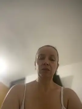 Soy Camila8 online show from 2, 6, 2026