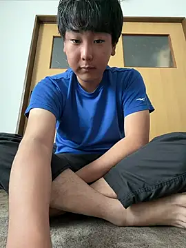 YuuYuu 010 online show from 16, 6, 2026