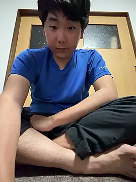 YuuYuu 010 online show from 17, 6, 2026