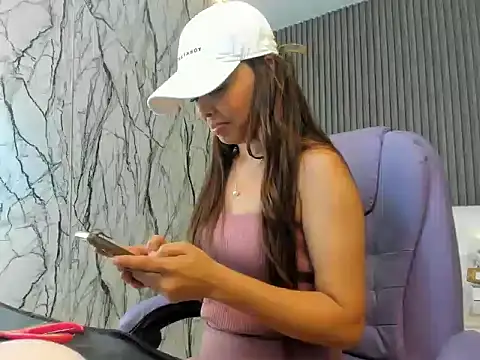 naomis 36 online show from 14, 6, 2026