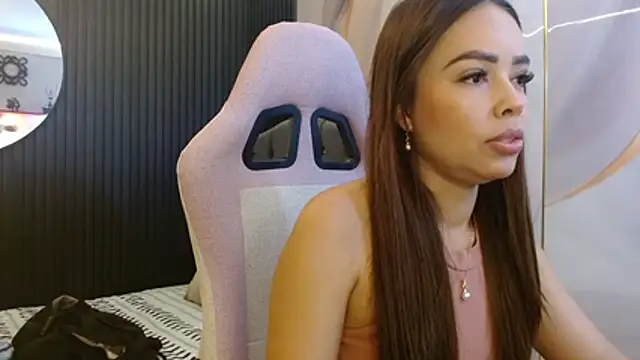 naomis 36 online show from 25, 6, 2026