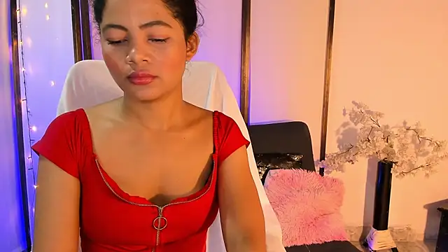 EmmaRay3 online show from 3, 6, 2026