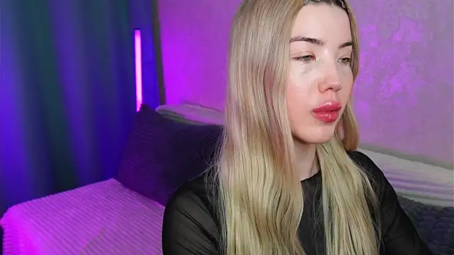 LindaThackerr online show from 6, 5, 2026