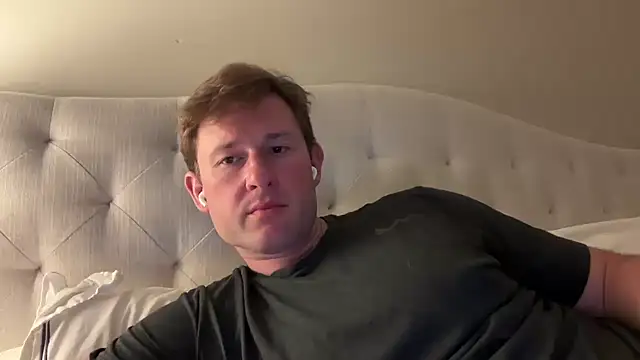 CuriousMarried321 online show from 27, 5, 2026