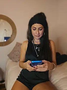 Snapshot of MorganaMystic chatting on 12, 5, 2026 MorganaMystic online show from 12, 5, 2026