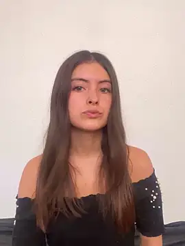serenaa velvett online show from 23, 5, 2026