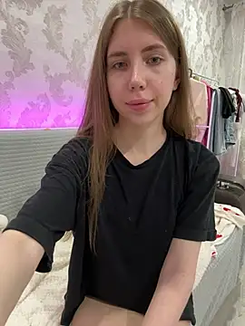 EvaAkiins online show from 2, 6, 2026