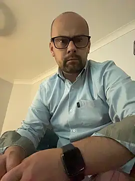 NakedAndrewHot online show from 4, 7, 2026